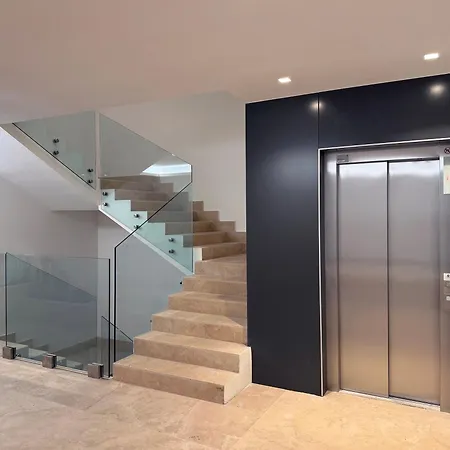 Lejlighed Labicum Xxii - Modern Luxury Near The Colosseum *